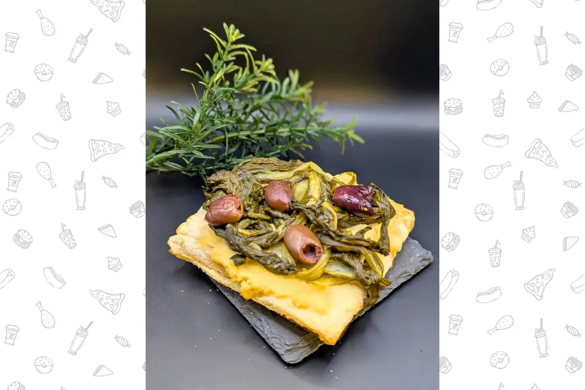 大阪万博イタリア館ジェラート：PINSAベジタリアン｜パリもちヘルシー生地に野菜をオン